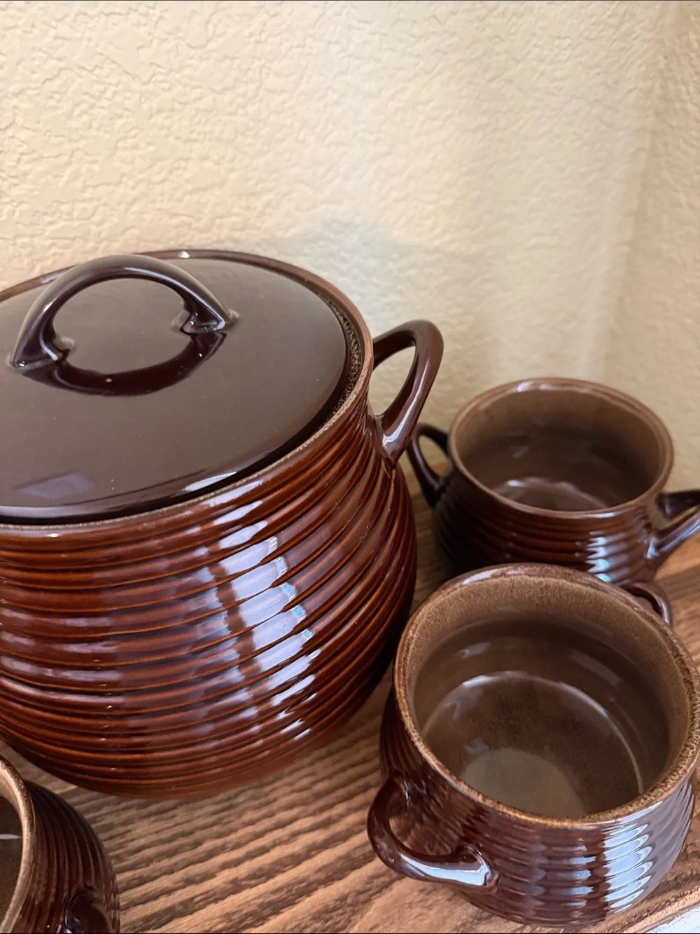 Crate & Barrel Classic Stoneware Set: Brunswick Covered Soup Tureen + 4 Bowls